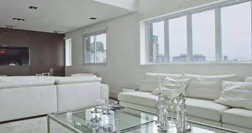 Cobertura Triplex no Jardim Paulistano, 3 suites, 6 vagas de garagem. Próximo à Faria Lima