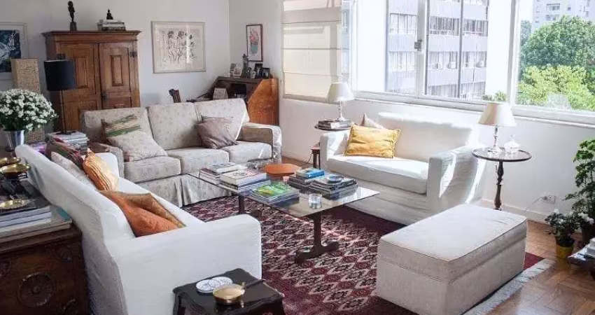 Apartamento amplo, com 3 dormitórios, excelente localização no jardim paulista.