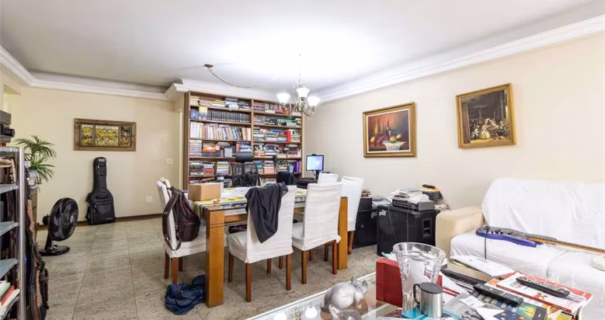 Apartamento espaçoso entre o Parque do Ibirapuera e Av. Paulista.