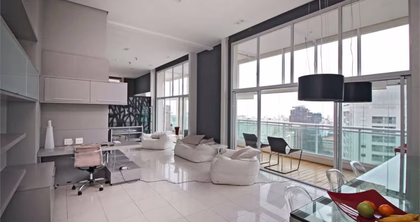 More no melhor de São Paulo! Alto Padrão com  2 quartos, 2 vagas. Localização privilegiada.