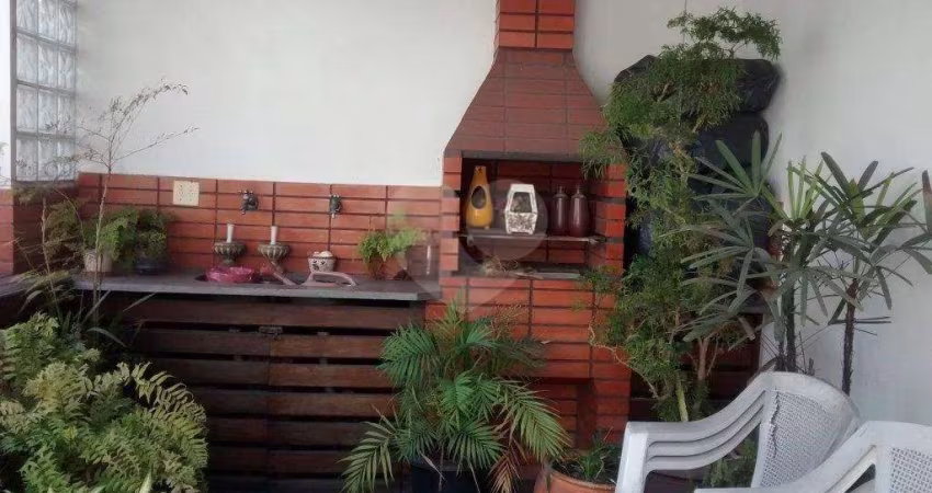 Casa em rua tranquila no Planalto Paulista