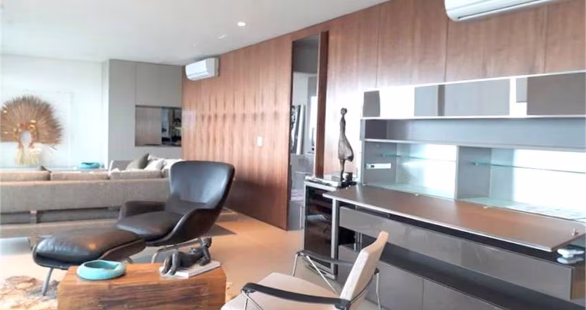 Apartamento à venda ou locação de 209m², 3 suítes e 3 vagas