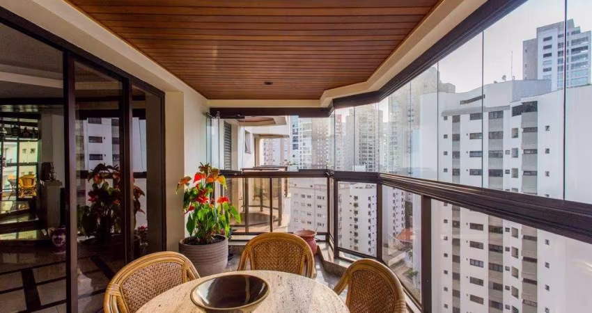 Apartamento de alto padrão, com 276 m2, 3 suítes e 4 vagas, a venda no Campo Belo