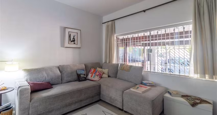 VILA MADALENA - SOBRADO 2 QUARTOS E 2 VAGAS.