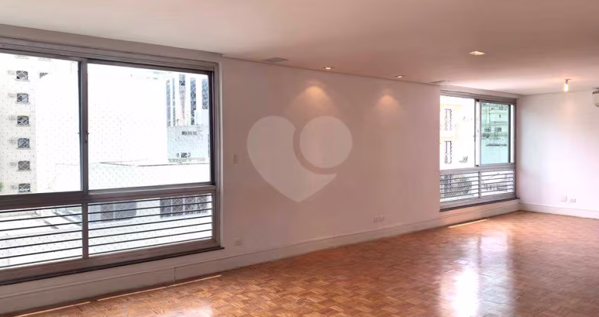 Apartamento de 210mts 3 dorms (1 suíte) 2 vagas