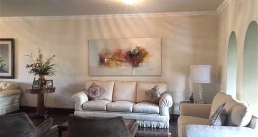 Excelente Apartamento na Consolação ao lado da Avenida Paulista.