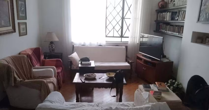 Casa/Terreno à venda no Jardim Paulista em rua tranquila com boa localização!!