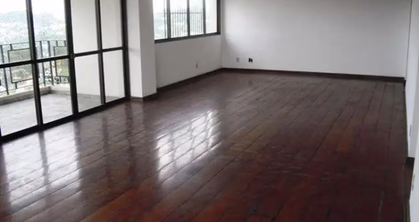 Apartamento à venda de 375 m² no morumbi com 4 quartos sendo 2 suites e 3 vagas.