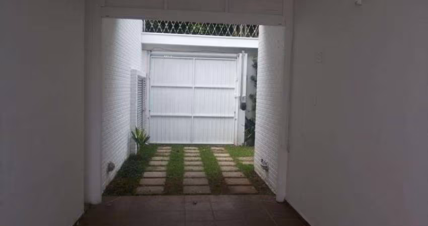 Térrea isolada. Residencial , em Moema