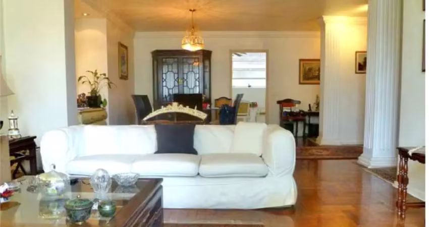 Excelente apartamento no paraíso. amplo, ensolarado, 210 metros com 04 amplos dormitórios.