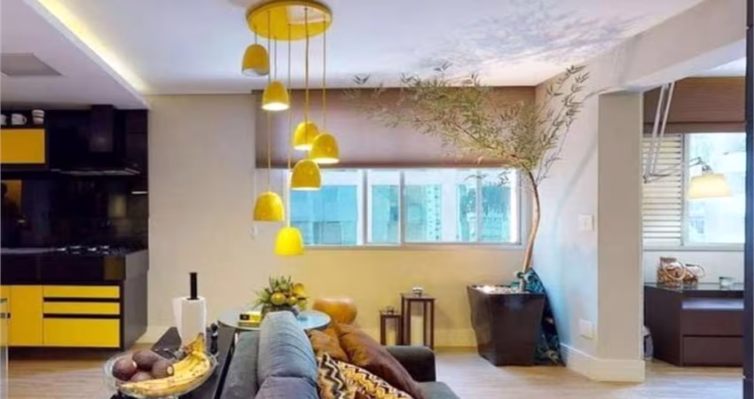 Apartamento 2 Dormitórios - Reformado