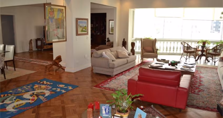 Apartamento com 350m2 3 dormitórios, 1 suite, 1 vagas e 4 banheiros