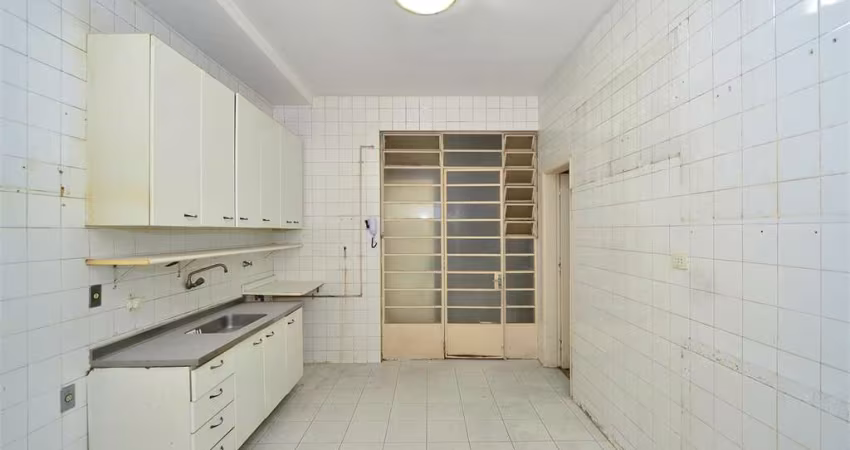 Apartamento espaçoso e iluminado - AO LADO DA ESTAÇÃO OSCAR FREIRE!