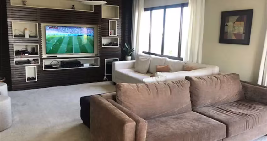 Apartamento à venda em moema pássaros - 236m², 4 suítes, 4 vagas vista livre