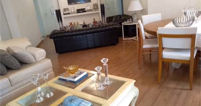 APTO 4 DORMITÓRIOS, 2 SUITES, 3 VAGAS DE GARAGEM