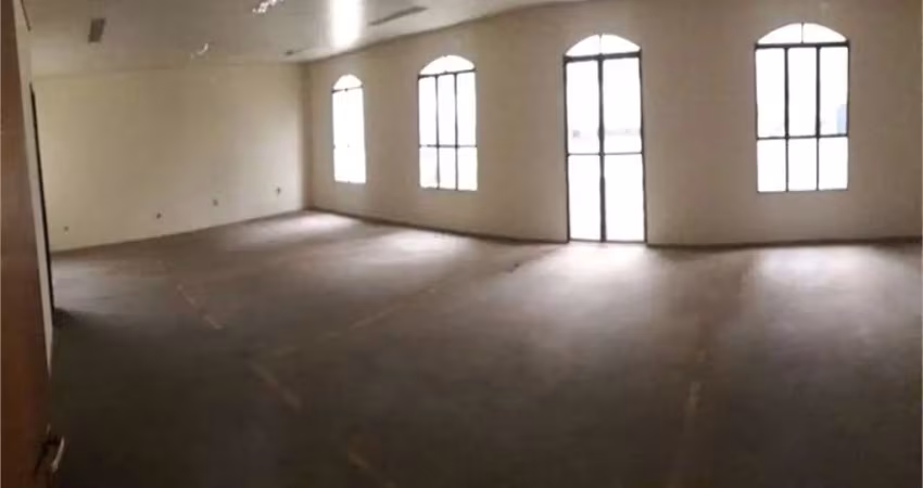 Prédio para alugar na Rua Sílvia, --, Bela Vista, São Paulo