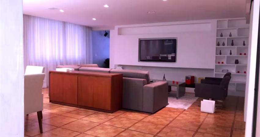 Apartamento  3dts 2 vagas .A 1  quadra do Shopping Cidade São Paulo.