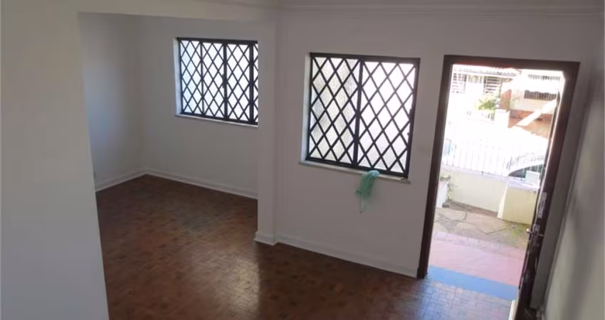 Casa 04 Dormitórios - Metrô Praça da Árvore