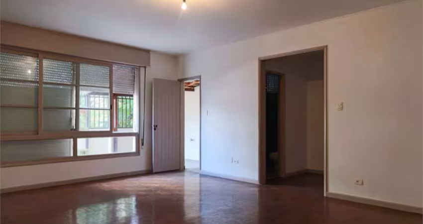 Apartamento Garden à venda de 226 m² na Bela Vista de 3 quartos e 1 vaga.