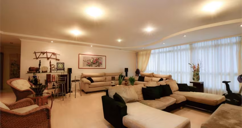 Excelente opção nos Jardim, próximo Av. Paulista e  Estação Brigadeiro, living de 65 m²!!!