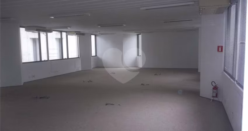 VENDA E LOCAÇÃO CONJUNTO COMERCIAL AO LADO DA BERRINI AREA ÚTIL 237.98 MTS AR CONDICIONADO 6 VAGAS