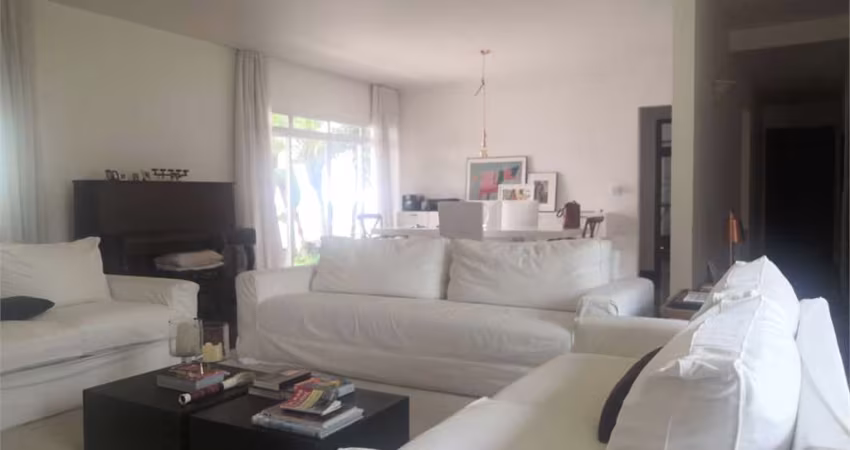 Casa Maravilhosa com muita segurança !!!