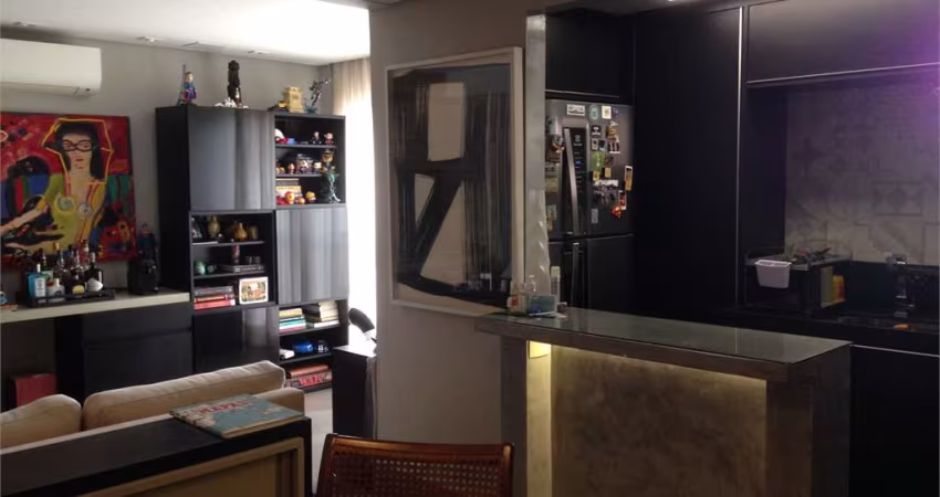 Apartamento duplex mobiliado