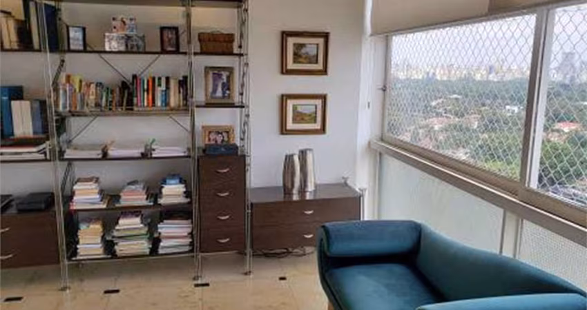 Apartamento-São Paulo-PINHEIROS | Ref.: REO589478