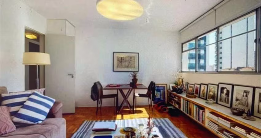 Charmoso apartamento no Jardim Paulista , 2 quartos e 1 vaga com living 2 ambientes.