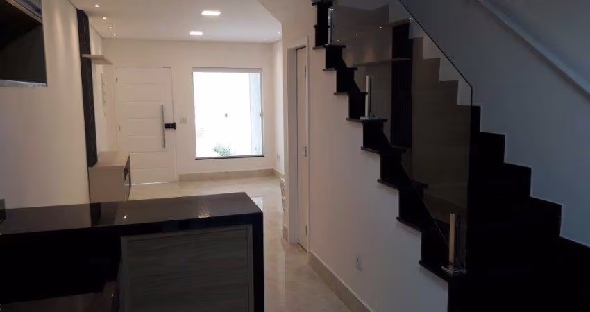 CASA REFORMADA NA SAÚDE, COM 3 SUÍTES E 2 VAGAS ACABAMENTO IMPECÁVEL!