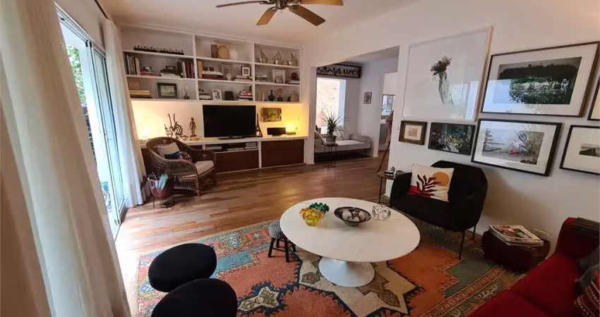 Casa para venda com 2 quartos, 1 suíte, 2 vagas, jardim paulista em rua muito procurada.