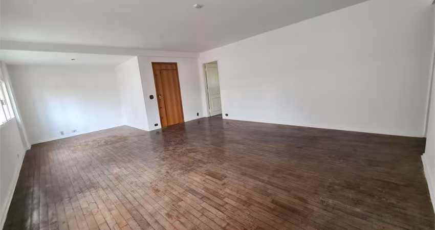 Apartamento á venda Paraíso 3 quartos com 1 vaga livre! Próximo do metro Paraíso.