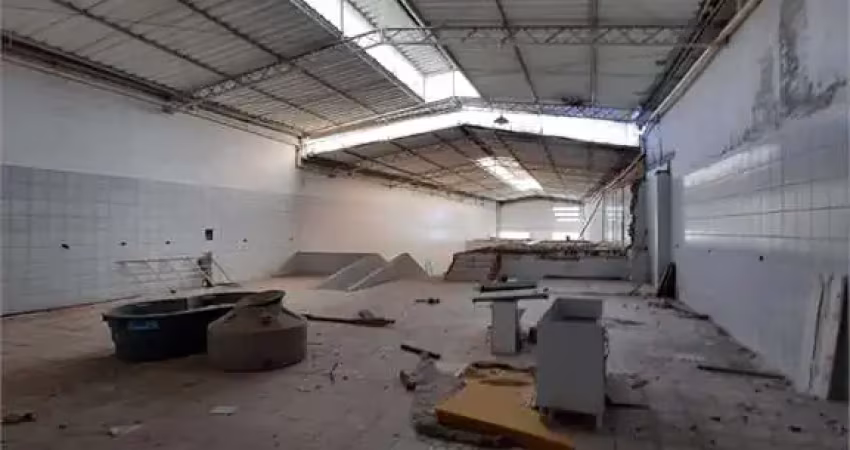 Galpão com 678 m² de área construída, com pé direito 12 metros na vila romana. oportunidade!!!