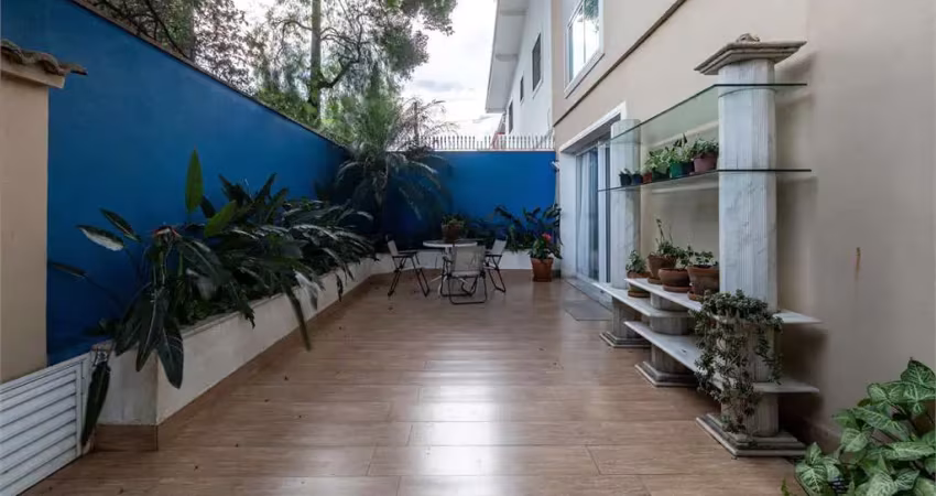 Casa com 3 quartos à venda na Avenida Aratãs, --, Moema, São Paulo
