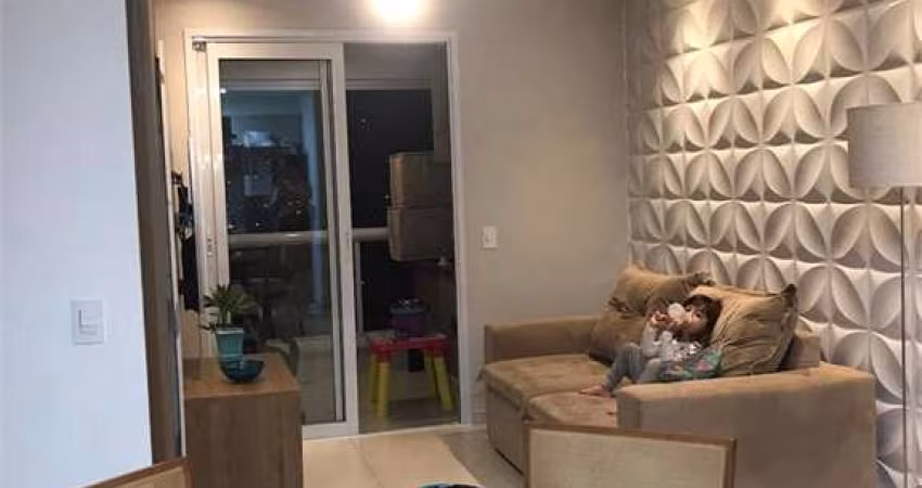 Apartamento à venda de 64 m² na Vila Romana de 3 quartos sendo 1 suite e 2 vagas