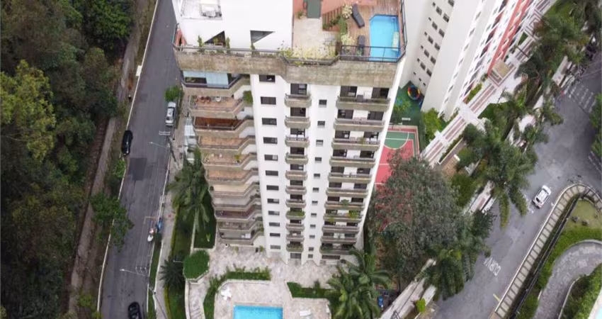 Apartamento 1 por Andar no Morumbi para sua Família com Completa estrutura de Lazer. Venha Visitar!