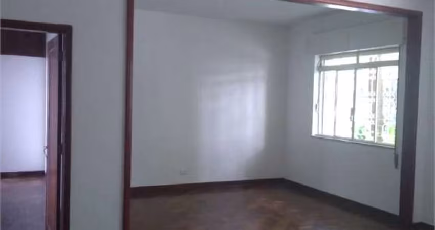 Apartamento térreo com ares de casa