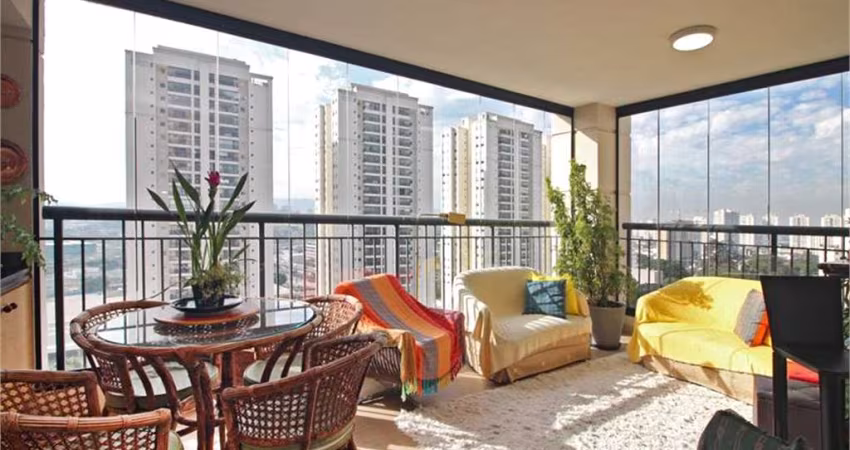 Apartamento charmoso com 3 suítes, varanda Gourmet e com vista privilegiada no Alto da Lapa. Show!!