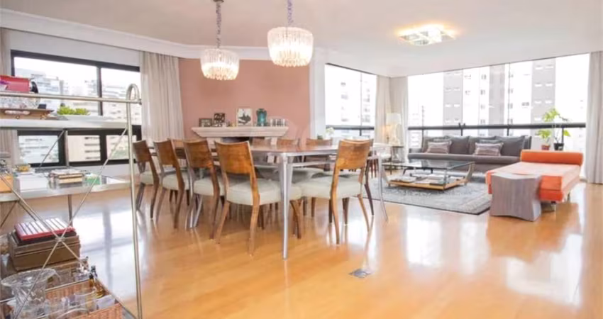 Apartamento à venda , mobiliado na Vila Suzana, 247 m² , excelente valor.
