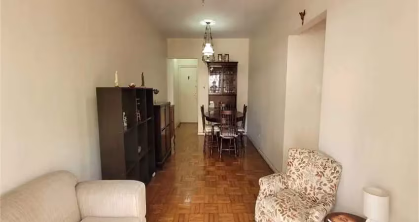 R$ 815.000,00 / amplo apartamento na aclimação / 2 quartos (1suíte) / 1 vaga de garagem