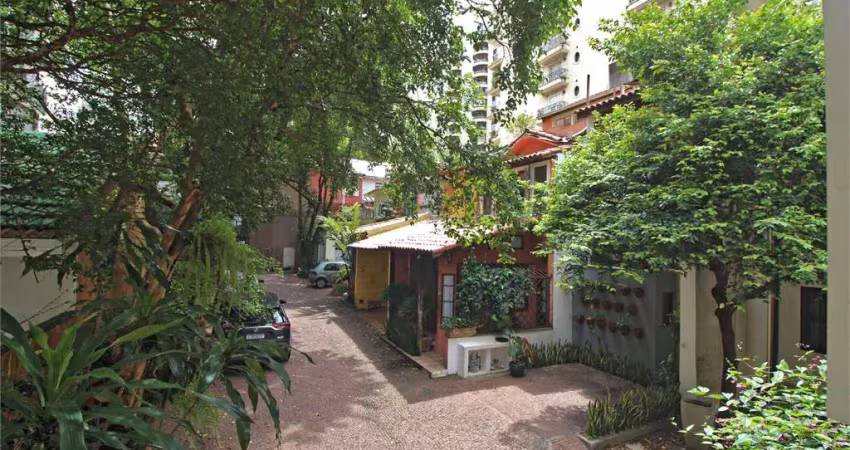 Casa de vila reformada 180m2 com 3 dormitórios (1 suíte) 1 vaga de garagem. agende sua visita