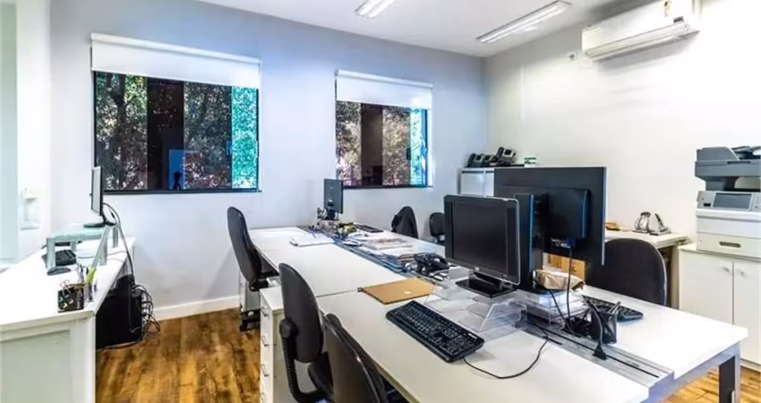 Venda moema, comercial/residencial, 530m2, 4 vagas. estuda permuta,