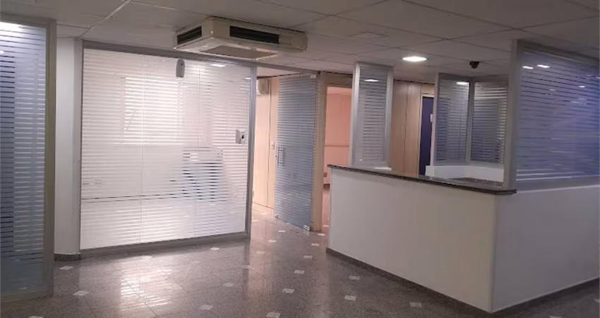 Conjunto comercial 252 m2 Jardim Paulistano para Locação