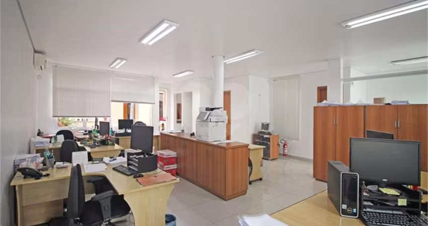 Próximo à berrini, sobrado comercial, semi novo, 220 m², 4 vagas / ar condicionado / gerador