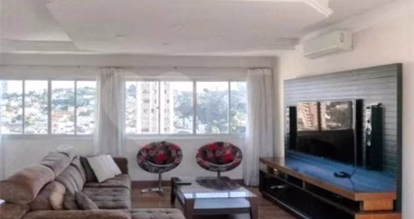 Cobertura Duplex com 364m²  à venda no Alto da Lapa com vista panorâmica.