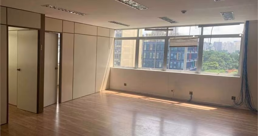 CONJUNTO COMERCIAL COM 88M² NO JARDIM PAULISTANO - VENDA/ LOCAÇÃO
