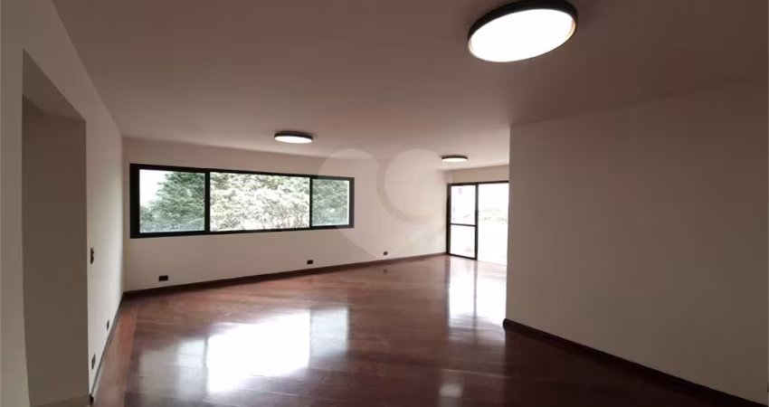 APTO EM PERDIZES COM 3 SUITES, 3 VAGAS