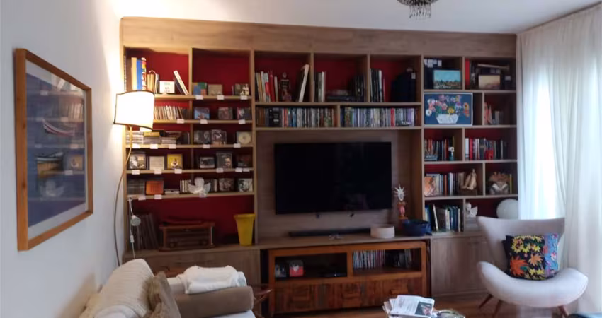 Casa-São Paulo-CAMPO BELO | Ref.: REO735763