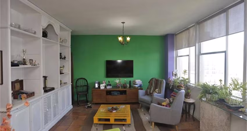 Apartamento na Bela Vista com 3 Suítes e 2 Vagas