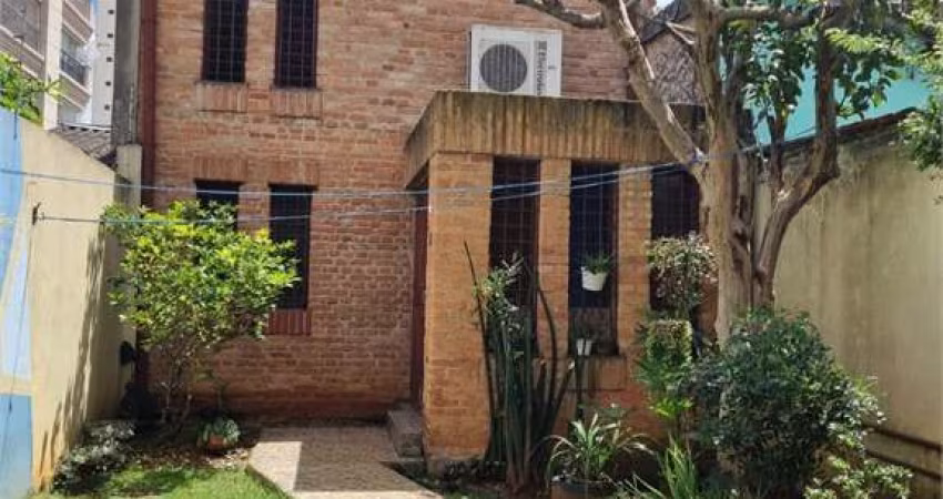 Casa para venda ou locação na Vila Mariana ótimo para clínica!